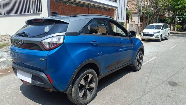 https://images10.gaadi.com/usedcar_image/4531460/original/processed_43f1f5e2d1fdc458a2f499c2228fa8c4.jpg?imwidth=6402