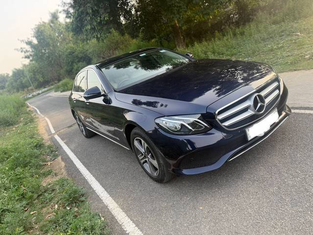 https://images10.gaadi.com/usedcar_image/4531471/original/4cf4db18c9c902972a0c9979d5ba3818.jpg?imwidth=6400