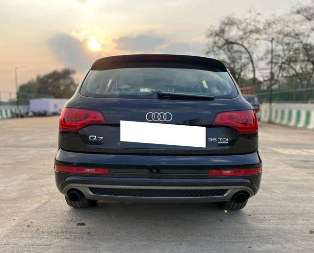 https://images10.gaadi.com/usedcar_image/4531492/original/processed_2315f85bd0f57bb8c3cef86a13e11ed6.jpg?imwidth=6402