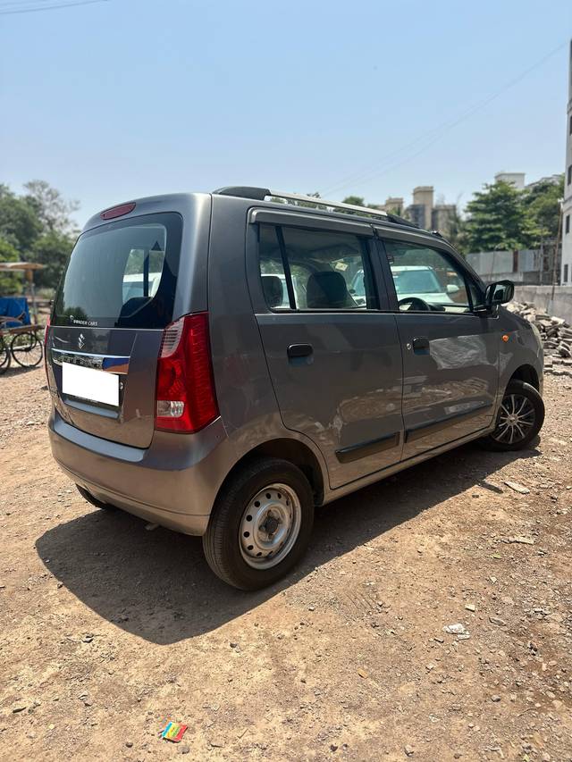 https://images10.gaadi.com/usedcar_image/4531510/original/processed_dc7418621dee8070c3375bb7e2bb6565.jpeg?imwidth=6400