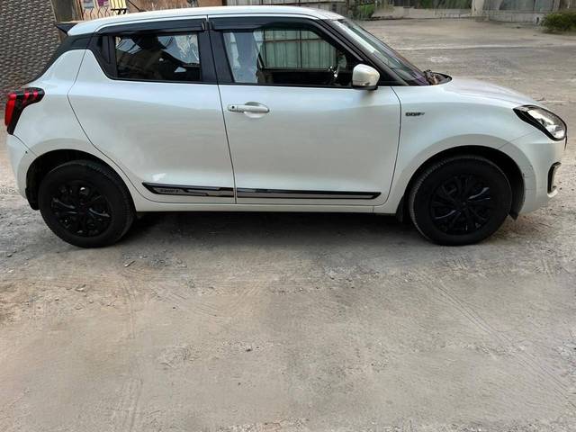 https://images10.gaadi.com/usedcar_image/4531518/original/processed_fb9b82886c9e7eb0d53eb8d908d6f912.jpg?imwidth=6401