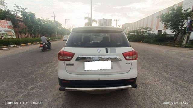 https://images10.gaadi.com/usedcar_image/4531520/original/processed_75581f998b2327acef07d4f9f13905cd.jpg?imwidth=6402