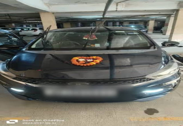 https://images10.gaadi.com/usedcar_image/4531528/original/b336fef5-4579-4dd5-9d19-42004c2e5bac.?imwidth=6400