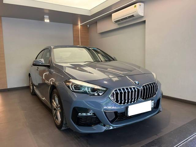 https://images10.gaadi.com/usedcar_image/4531578/original/processed_f83e6ac6e37485029a3aa8e86515815a.jpeg?imwidth=6400