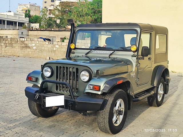 https://images10.gaadi.com/usedcar_image/4531585/original/processed_b9c1a22cbef631a1582ac5273bfcfa51.jpeg?imwidth=6400