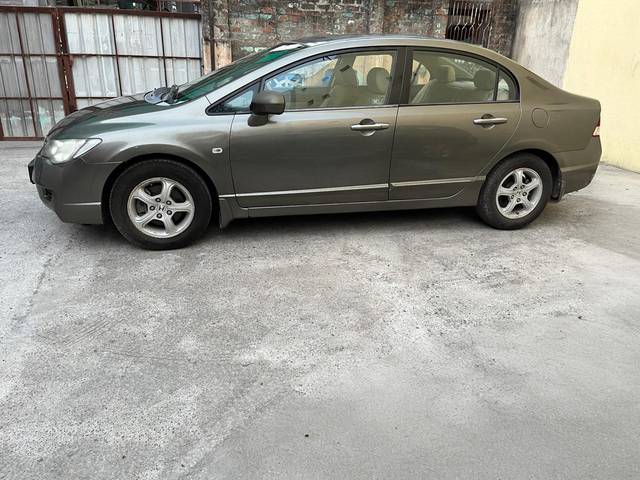 https://images10.gaadi.com/usedcar_image/4531604/original/299457dbd1e526bdbd3e89c823981dc0.jpg?imwidth=6401
