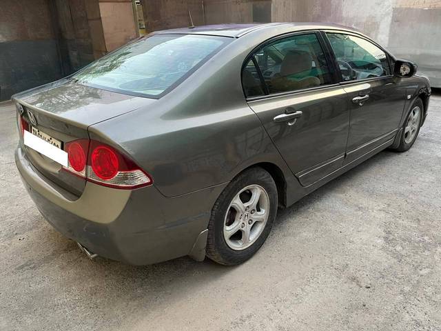 https://images10.gaadi.com/usedcar_image/4531604/original/processed_d0bc014998bdae4fca1ba3dc93d28917.jpg?imwidth=6402
