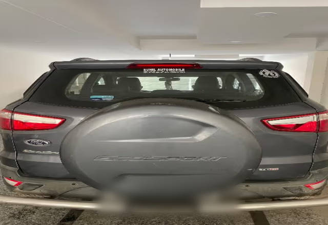 https://images10.gaadi.com/usedcar_image/4531610/original/329eb710-ab2d-4767-8536-e21d88a48ead.?imwidth=6401