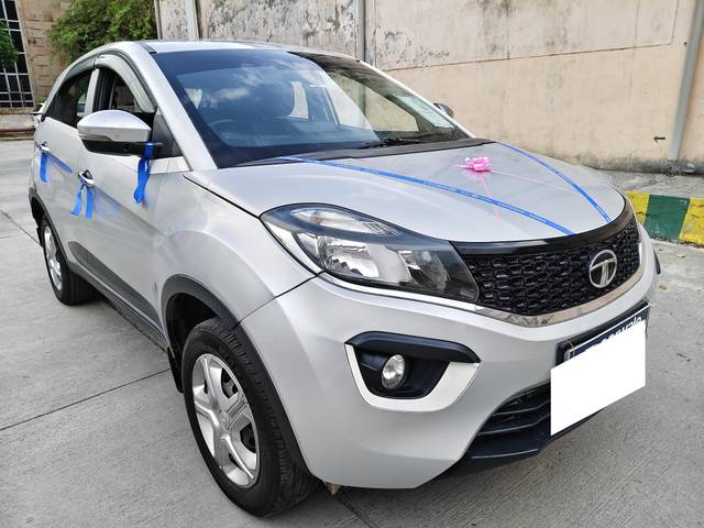 https://images10.gaadi.com/usedcar_image/4531628/original/processed_429a2914ca6f8fc6d96a9baca9e85912.jpg?imwidth=6400