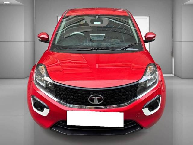 https://images10.gaadi.com/usedcar_image/4531641/original/processed_7a29915a3c482b89631b375e2204256b.jpeg?imwidth=6400
