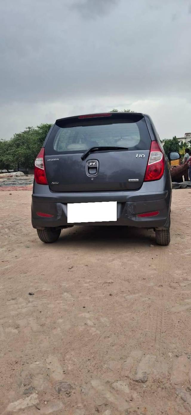 https://images10.gaadi.com/usedcar_image/4531647/original/processed_417156c8cee5cd0a3b2041ab546314a1.jpg?imwidth=6402