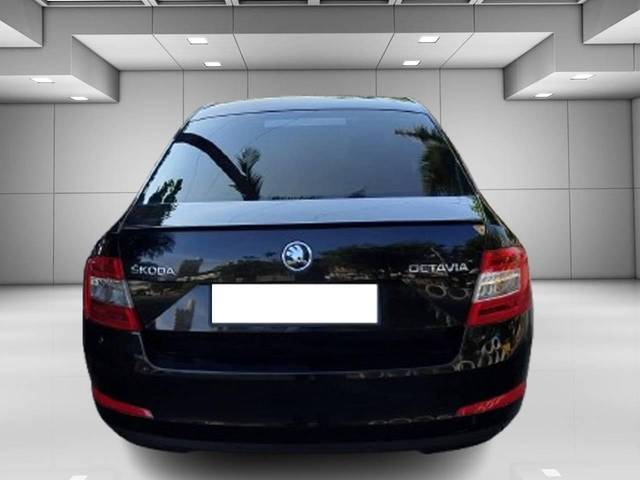 https://images10.gaadi.com/usedcar_image/4531650/original/processed_f89678d2ba86ea9373deac1c85be567b.jpg?imwidth=6401