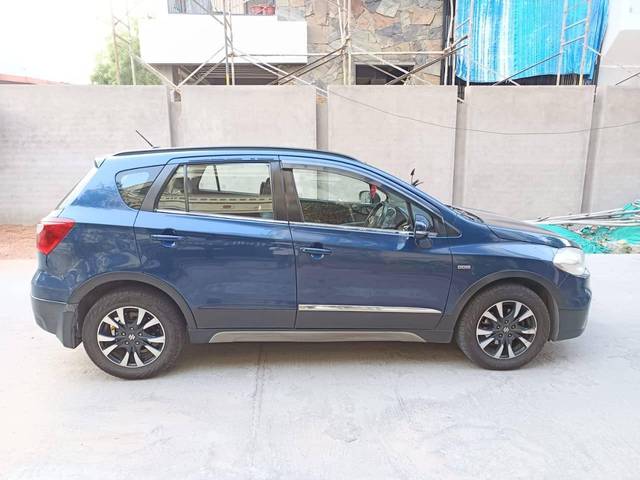 https://images10.gaadi.com/usedcar_image/4531652/original/processed_b2ca729f3e51dea51752ec2c36b5394a.jpg?imwidth=6401