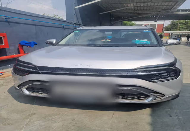 https://images10.gaadi.com/usedcar_image/4531682/original/47b8a7f1-f622-4ca9-a64a-0a563da6c146.?imwidth=6400