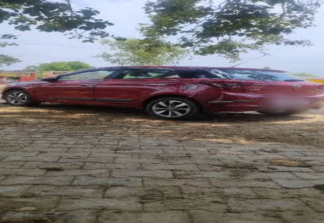 https://images10.gaadi.com/usedcar_image/4531719/original/20b16303-6e0e-49f5-ac15-4e09a5b84073.?imwidth=6401