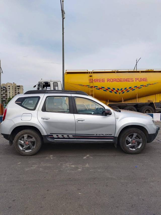 https://images10.gaadi.com/usedcar_image/4531725/original/processed_2c8da9808e6bef5b597d519f40b55a1a.jpg?imwidth=6401
