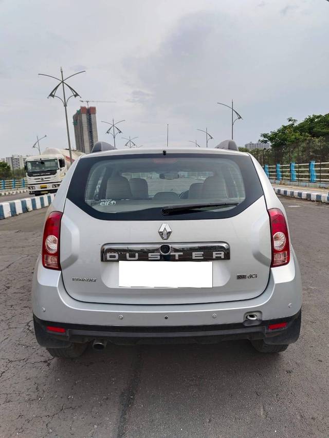 https://images10.gaadi.com/usedcar_image/4531725/original/processed_657641a8b7dcb9d8dbcb886178ebd906.jpg?imwidth=6402