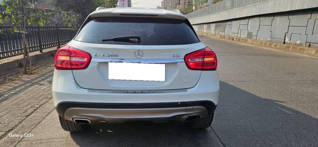 https://images10.gaadi.com/usedcar_image/4531729/original/processed_3b8cf273acf7d3a41a3da4f3ef3ee073.jpeg?imwidth=6401
