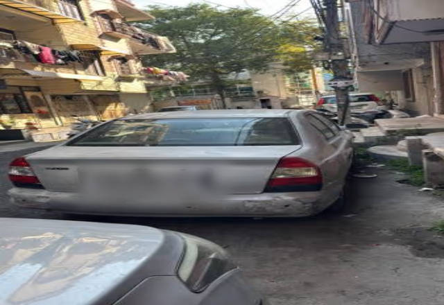 https://images10.gaadi.com/usedcar_image/4531735/original/2e2672b4-7a02-498a-b690-3e2af9eb56c9.?imwidth=6401