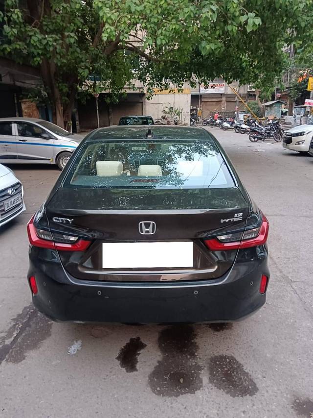 https://images10.gaadi.com/usedcar_image/4531736/original/processed_e829b5df5d7a8b9da24ad9d9b5dcdc9c.jpg?imwidth=6402