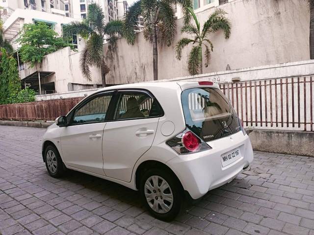https://images10.gaadi.com/usedcar_image/4531737/original/processed_48fd6bae39051da540dbe335ce3af3c7.jpeg?imwidth=6402