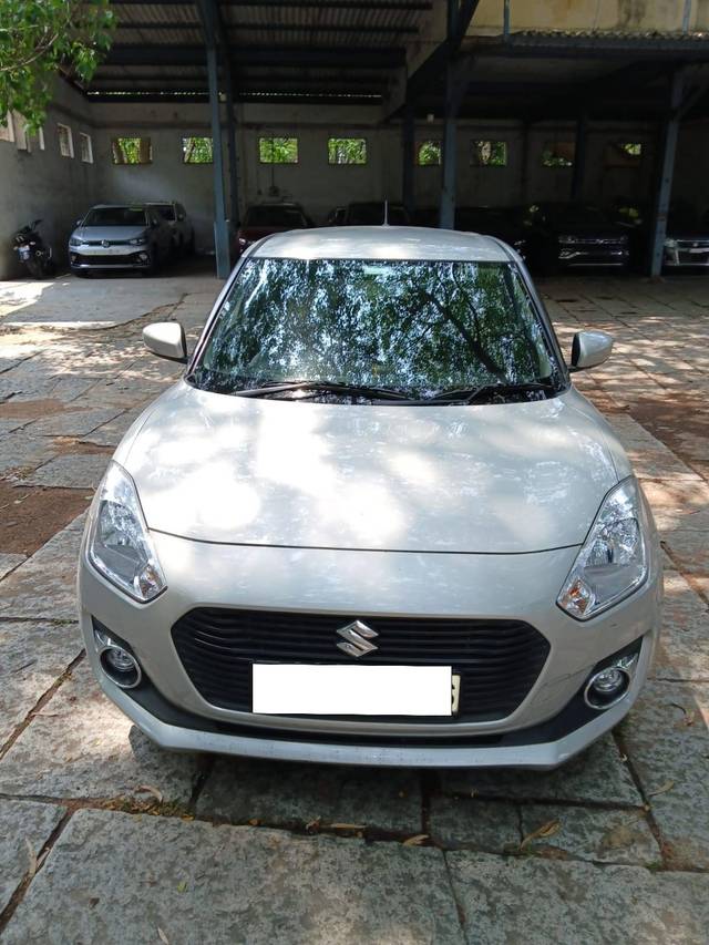 https://images10.gaadi.com/usedcar_image/4531764/original/processed_3a7ea10bd42ff27f9cef7f28d61487f5.jpeg?imwidth=6402