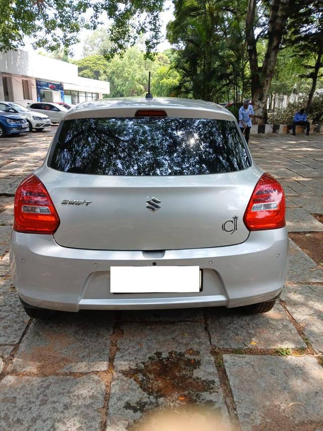https://images10.gaadi.com/usedcar_image/4531764/original/processed_57378dfbabd1a8a6c204f492d4d2da1e.jpeg?imwidth=6401
