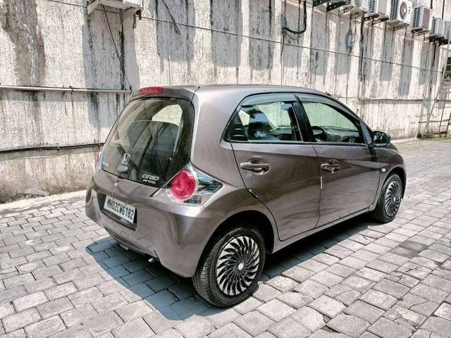 https://images10.gaadi.com/usedcar_image/4531766/original/processed_5cbcfffbd4d2f66c306fa5d7b4b0c81d.jpg?imwidth=6401