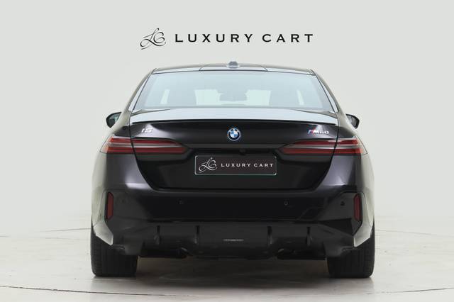 https://images10.gaadi.com/usedcar_image/4531768/original/processed_50f2a80d946715c068e28ca9c53a933b.jpg?imwidth=6402