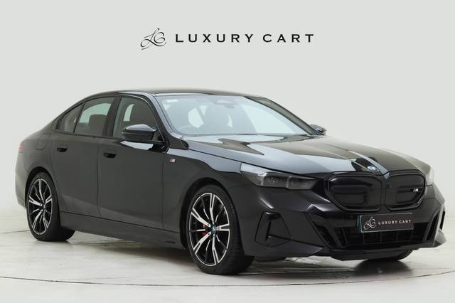https://images10.gaadi.com/usedcar_image/4531768/original/processed_ce9b41ec36d53a793d81dfbb4a490365.jpg?imwidth=6400