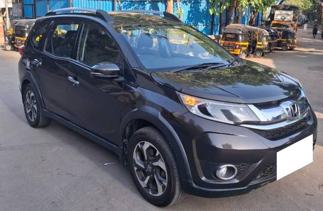 https://images10.gaadi.com/usedcar_image/4531774/original/processed_24d9754ef323d910de1e2d9041e94662.jpg?imwidth=6400