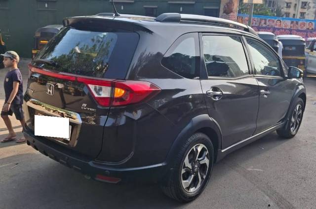 https://images10.gaadi.com/usedcar_image/4531774/original/processed_ab85d3d04bc7662e574cae63be891daf.jpg?imwidth=6401