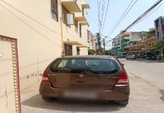 https://images10.gaadi.com/usedcar_image/4531789/original/00ce988e-b581-4fac-810e-4bfe6870b8c5.?imwidth=6400