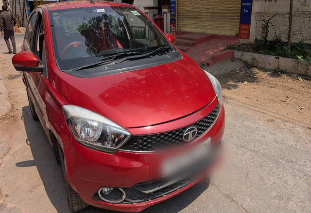 https://images10.gaadi.com/usedcar_image/4531813/original/c739195e-5b94-4004-849b-8d139c0d0e28.?imwidth=6401