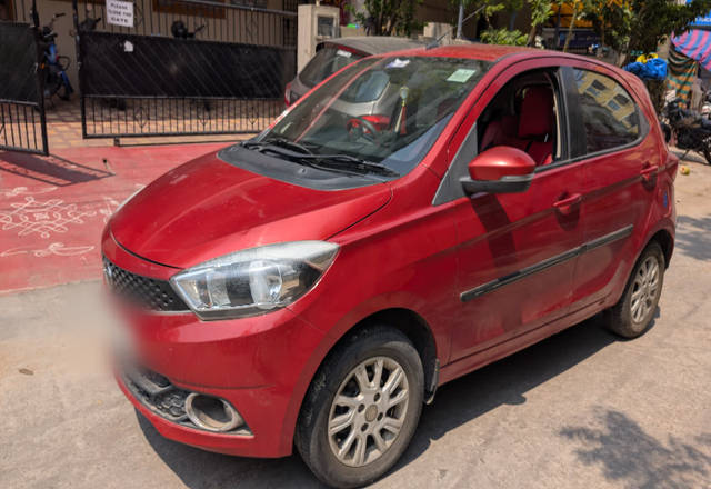 https://images10.gaadi.com/usedcar_image/4531813/original/ea0800ec-8c49-40a9-acf0-a4194d19934f.?imwidth=6400