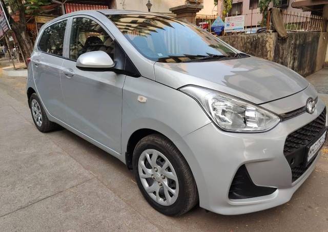 https://images10.gaadi.com/usedcar_image/4531816/original/processed_03756c89c91fc9edf8a9668085d4c2e7.jpg?imwidth=6400