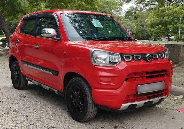 https://images10.gaadi.com/usedcar_image/4531822/original/processed_c5ada8618fa65826ae7e83fbc4f6a493.jpg?imwidth=6400