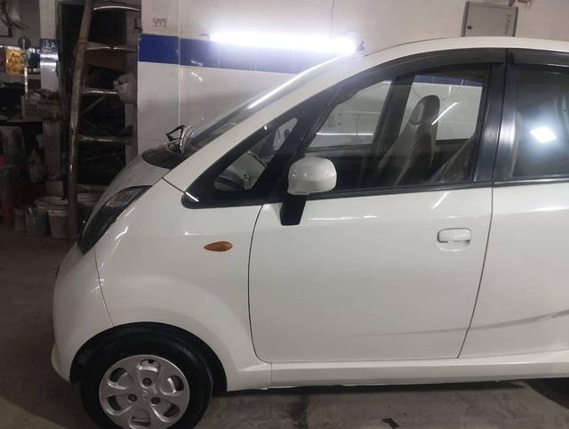 https://images10.gaadi.com/usedcar_image/4531869/original/processed_1799fc0435cb07ebad84d04bf4126486.jpg?imwidth=6400