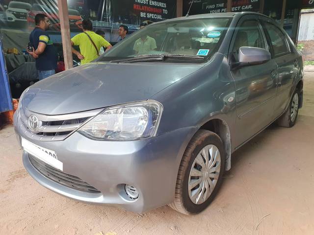 https://images10.gaadi.com/usedcar_image/4531902/original/processed_ee8efa7dd60ed5bc5560d118391d5c16.jpg?imwidth=6402