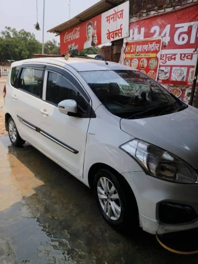 https://images10.gaadi.com/usedcar_image/4531919/original/processed_5be99819-5eeb-43e4-a063-1d6e4900808a.jpg?imwidth=6400