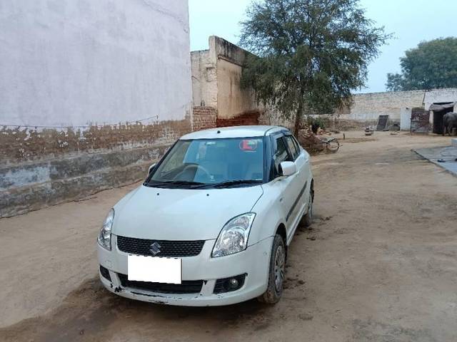 https://images10.gaadi.com/usedcar_image/4531926/original/processed_443e0d63-d3d4-4c3b-a321-6ba53d68f337.jpg?imwidth=6401