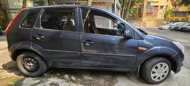 https://images10.gaadi.com/usedcar_image/4531939/original/processed_44a52f52-9b59-49d9-8919-68d6b8d6a9bc.jpg?imwidth=6401