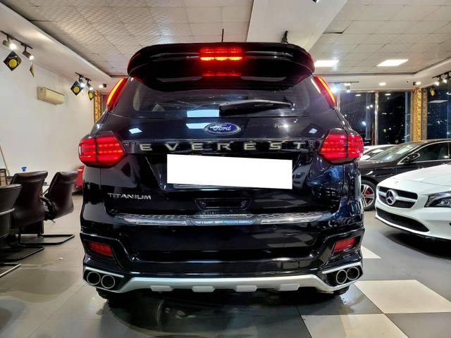 https://images10.gaadi.com/usedcar_image/4531955/original/processed_25872e6a6d0192f0112c71b8fbfa4189.jpg?imwidth=6402
