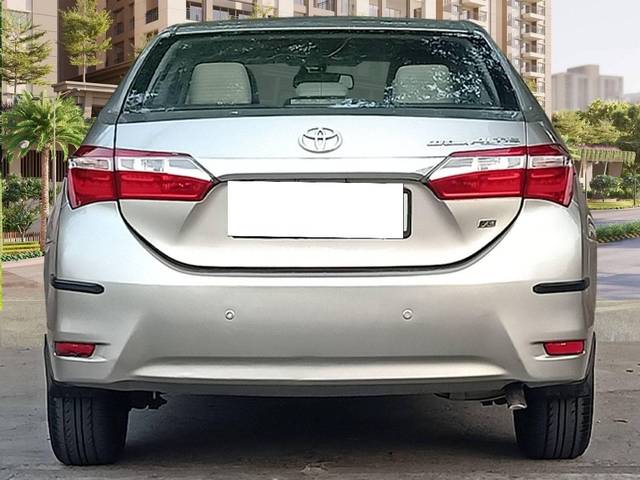 https://images10.gaadi.com/usedcar_image/4531956/original/processed_a5d5cd77-1614-4e0e-8900-3b2f69af385b.jpg?imwidth=6402