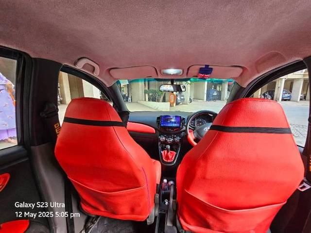 https://images10.gaadi.com/usedcar_image/4531960/original/processed_b86a16e8-60bf-43b2-bb69-95d23737854b.jpg?imwidth=6401