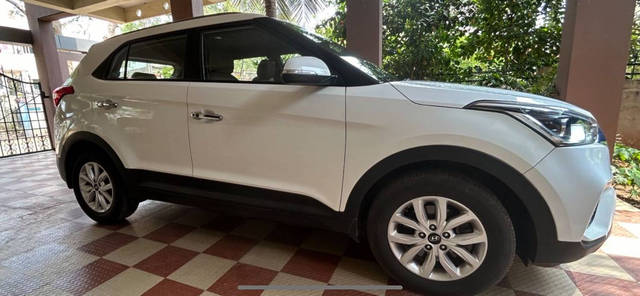 https://images10.gaadi.com/usedcar_image/4531970/original/processed_175e4fb8-930a-41c4-881d-5a3e696d384c.png?imwidth=6400