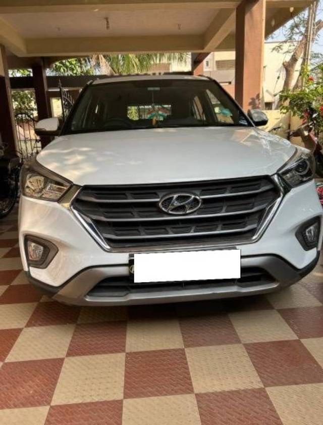 https://images10.gaadi.com/usedcar_image/4531970/original/processed_22adb856-d188-476b-b459-929a4d462908.jpeg?imwidth=6402
