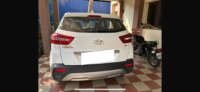https://images10.gaadi.com/usedcar_image/4531970/original/processed_8767f68a-cf2b-45c0-9220-99d4ed8a0e11.png?imwidth=6401