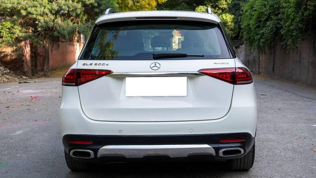 https://images10.gaadi.com/usedcar_image/4531980/original/processed_1f8819254345c94ebb83ff6aae0efa0c.jpg?imwidth=6401