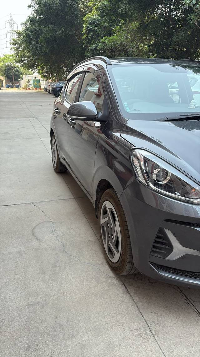 https://images10.gaadi.com/usedcar_image/4531982/original/33dd429e298d6a97a7a5ba89555a4893.jpg?imwidth=6400